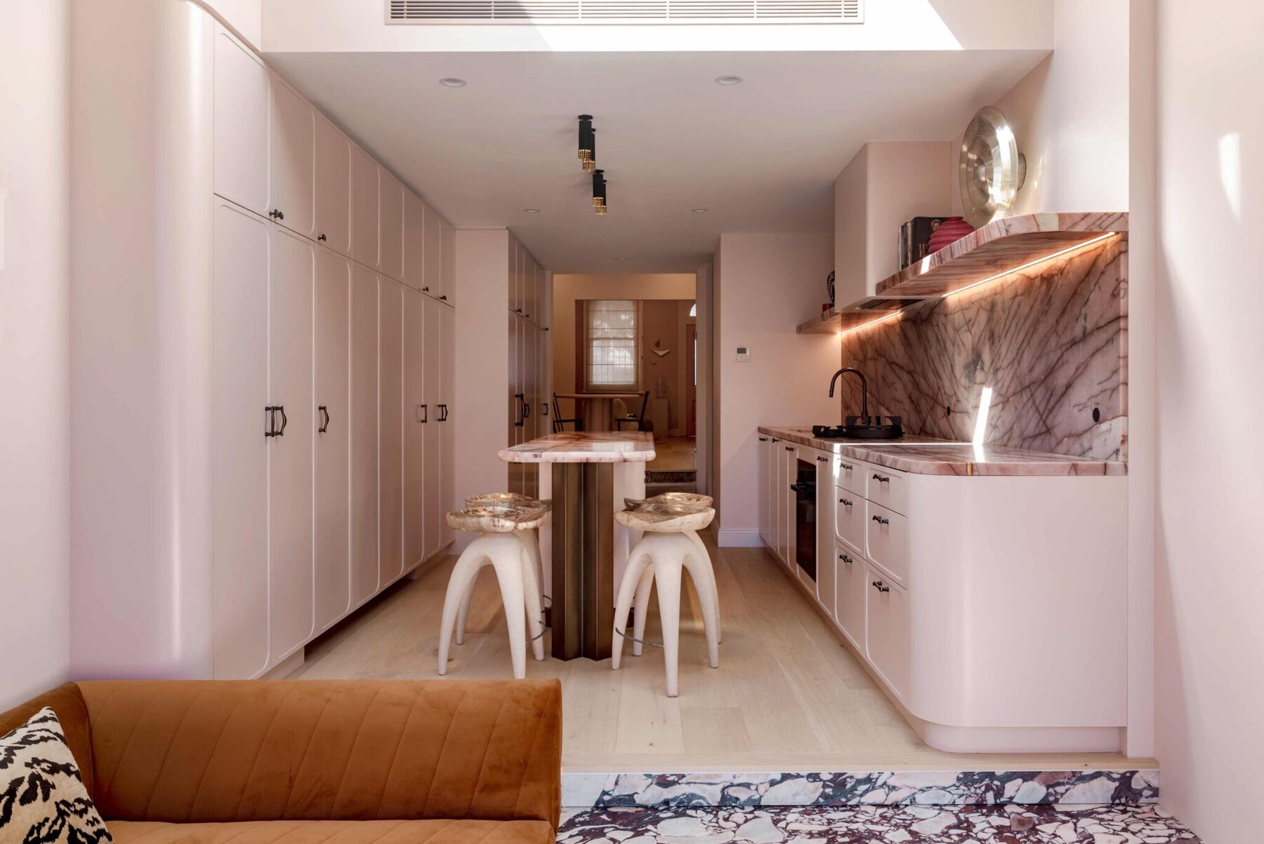 Pale Paddington kitchen with a long stone island — view 7